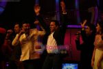 Dharmendra, Anu Malik on the sets of Indian Idol in Filmcity on 27th July 2010 (6).JPG