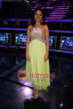 Sunidhi Chauhan on the sets of Indian Idol in Filmcity on 27th July 2010 (2).JPG