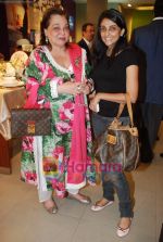 at Roohi Jaikishan hosts preview of Villeroy & Boch tableware in Churchgate on 30th July 2010 (50).JPG