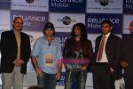 Sonu Nigam at Reliance Mobile 3G tie up with Universal Music in Trident on 4th Aug 2010 (6).JPG