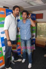 Ranbir Kapoor promotes Anjaana Anjaani at Radio City in Bandra on 5th Aug 2010 (6).JPG