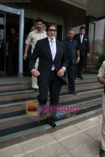 Amitabh Bachchan at ESPN Airtel Champions League press conference in Taj Land_s End, Bandra, Mumbai on 6th Aug 2010 (41).JPG