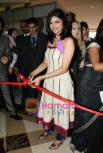 Prachi Desai launches the JW Marriott Glamour Show in Juhu, Mumbai on 6th Aug 2010 (2).JPG