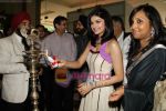 Prachi Desai launches the JW Marriott Glamour Show in Juhu, Mumbai on 6th Aug 2010 (6).JPG