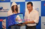 Saif Ali Khan at a promotional Head and Shoulders event on 10th Aug 2010 (49).JPG