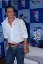 Saif Ali Khan at a promotional Head and Shoulders event on 10th Aug 2010 (8).JPG