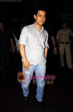 Aamir Khan watches Peepli Live in Ketnav, Mumbai on 11th Aug 2010 (2).jpg