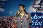 Sriram promote Indian Idol in Inorbit Mall  Malad , Mumbai on 11th Aug 2010 (14).JPG