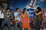 Sunidhi Chauhan, Abhijeet Sawant, Rakesh, Sriram, Bhoomi Chawla promote Indian Idol in Inorbit Mall  Malad , Mumbai on 11th Aug 2010 (2).JPG