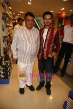 Raghav Sachar at the launch of Vande Mataram album in Reliance, Bandra on 13th Aug 2010 (3).JPG