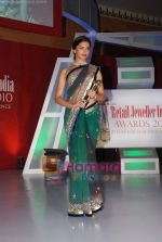 Deepika Padukone at Retail Jeweller Awards in Intercontinental Lailt on 22nd Aug 2010 (13).JPG