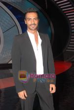 Arjun Rampal Promote We Are Family movie on the sets of India_s Got Talent in Filmcity on 23rd Aug 2010 (4).JPG