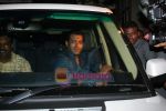 Salman Khan goes to Alvira_s house on occasion of Rakshabandhan on 24th Aug 2010 (6).JPG