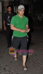 Aamir Khan_s Peepli Live screening for Raj Thackeray in Ketnav, bandra, Mumbai on 26th Aug 2010 (12).JPG