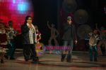 Mika Singh and Bappi Lahiri on the sets of Chote Ustaad on 30th Aug 2010 (5).JPG