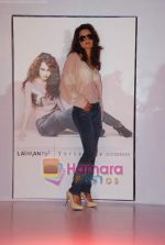 Kangana Ranaut at Lawman Jeans press meet in Four Seasons on 31st Aug 2010 (21).JPG