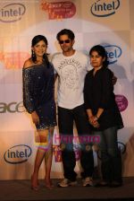 Hrithik Roshan meets winners of Acer-Intel contest in J W Marriott on 2nd Sept 2010 (6).jpg