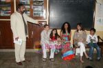 Kabir Bedi, Parveen Dusanj visit Akansha NGO in PRabhadevi, Mumbai on 2nd Sept 2010 (3).JPG