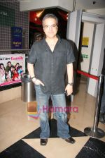 Ravi Behl at Step up 3D premiere in PVR Juhu on 2nd Sept 2010 (2).JPG