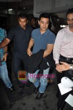 Aamir Khan at Teesri manzil screening on 4th Sept 2010 (5).JPG