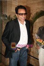 Dharmendra at the launch of Swing music label in Sea Princess on 4th Sept 2010 (4).JPG
