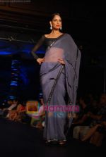 Model walk the ramp for Rahul Gunjan at Day 2 Blenders Tour fashion show on 4th Spt 2010 (13).JPG