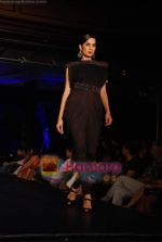 Model walk the ramp for Rahul Gunjan at Day 2 Blenders Tour fashion show on 4th Spt 2010 (62).JPG