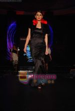 Model walk the ramp for Shantanu Nikhil at Day 2 Blenders Tour fashion show on 4th Spt 2010 (19).JPG