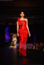 Model walk the ramp for Shantanu Nikhil at Day 2 Blenders Tour fashion show on 4th Spt 2010 (42).JPG