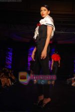 Model walk the ramp for Shantanu Nikhil at Day 2 Blenders Tour fashion show on 4th Spt 2010 (9).JPG