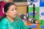Asha Bhosle launches Unheard Melodies at Radio City in association with Universal in Bandra on 6th Sept 2010 (19).JPG