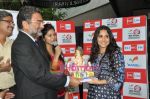 Vidya Balan launches Big FM Green Ganesha drive in Cafe Balisico on 7th Sept 2010 (12).JPG