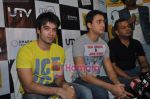 Imran Khan and Punit Malhotra at the Launch of I Hate Love Storys dvd in Planet M, Mumbai on 13th Sept 2010 (12).JPG