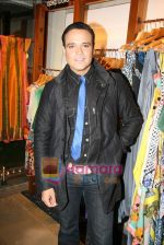 Yash Tonk at Fuel_s festive collection hosted by Manish Goel in Bandra on 14th Sept 2010 (11).JPG