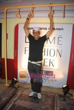 Narendra Kumar Ahmed at Narendra Kumar_s Show at Lakme Winter opening night in Tote on 16th Sept 2010 (2).JPG