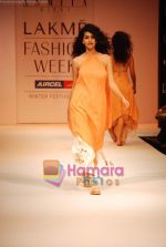 Model walks the ramp for Asmita Marwah Show at Lakme Winter fashion week day 1 on 17th Sept 2010 (45).JPG