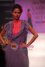 Model walks the ramp for Juilee Bendhkhale Show at Lakme Winter fashion week day 1 on 17th Sept 2010 (12).JPG