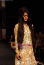 Model walks the ramp for Krishna Mehta Show at Lakme Winter fashion week day 1 on 17th Sept 2010 (73).JPG
