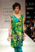 Model walks the ramp for Nachiket Barve Show at Lakme Winter fashion week day 3 on 19th Sept 2010 (62).JPG