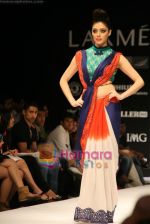 Model walks the ramp for Soup By Sougat Paul Show at Lakme Winter fashion week day 4 on 20th Sept 2010 (10).JPG