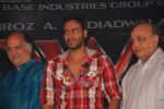 Ajay Devgan at Power film Mahurat in J W Marriott on 22nd Sept 2010 (152).JPG