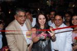 Mahima Chaudhary at the launch of The Great Nawabs restaurant in Lokahndwala market on 23rd Sept 2010 (3).JPG