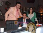 sanjay dutt, Anu Malik, Farah Khan on the sets of entertainment ke liye kuch bhi karega on 24th Sept 2010 (2).JPG