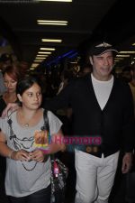 John Trivolta arrives in Mumbai in International Airport, Mumbai on 25th Sept 2010 (10).JPG