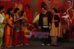 Rishi, Kapoor Neetu Singh on the sets of Taarak Mehta Ka Oolta Chasma in Kandivili on 29th Sept 2010 (20).JPG