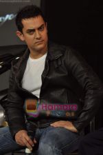Aamir Khan at the launch of Mahindra_s new bikes Mojo and Stallion in Trident on 30th Sept 2010 (29).JPG
