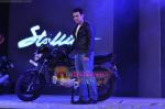 Aamir Khan at the launch of Mahindra_s new bikes Mojo and Stallion in Trident on 30th Sept 2010 (53).JPG