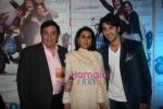 Rishi Kapoor, Neetu Singh, Ranbir Kapoor at Do Dooni Chaar premiere in PVR on 6th Oct 2010  (2).JPG