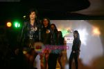 at ladies wear launch by Riyaz Ganji Show in Vie Lounge on 6th Oct 2010 (46).JPG