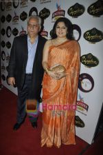Kiran Juneja, Ramesh Sippy at Rohit Bal show After party in Veda, Mumbai on 8th Oct 2010 (2).JPG